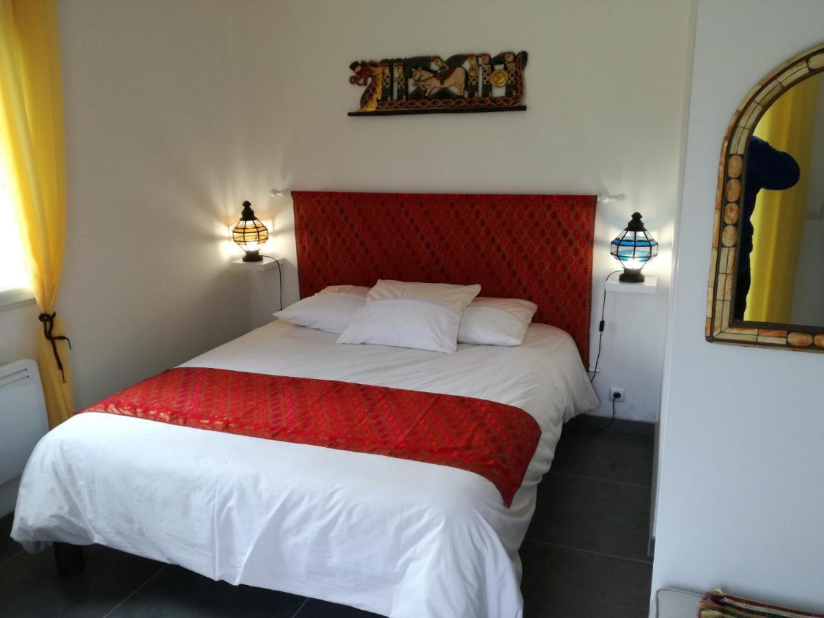 Bed and Breakfast Les Rouges Gorges Lugos Esterno foto